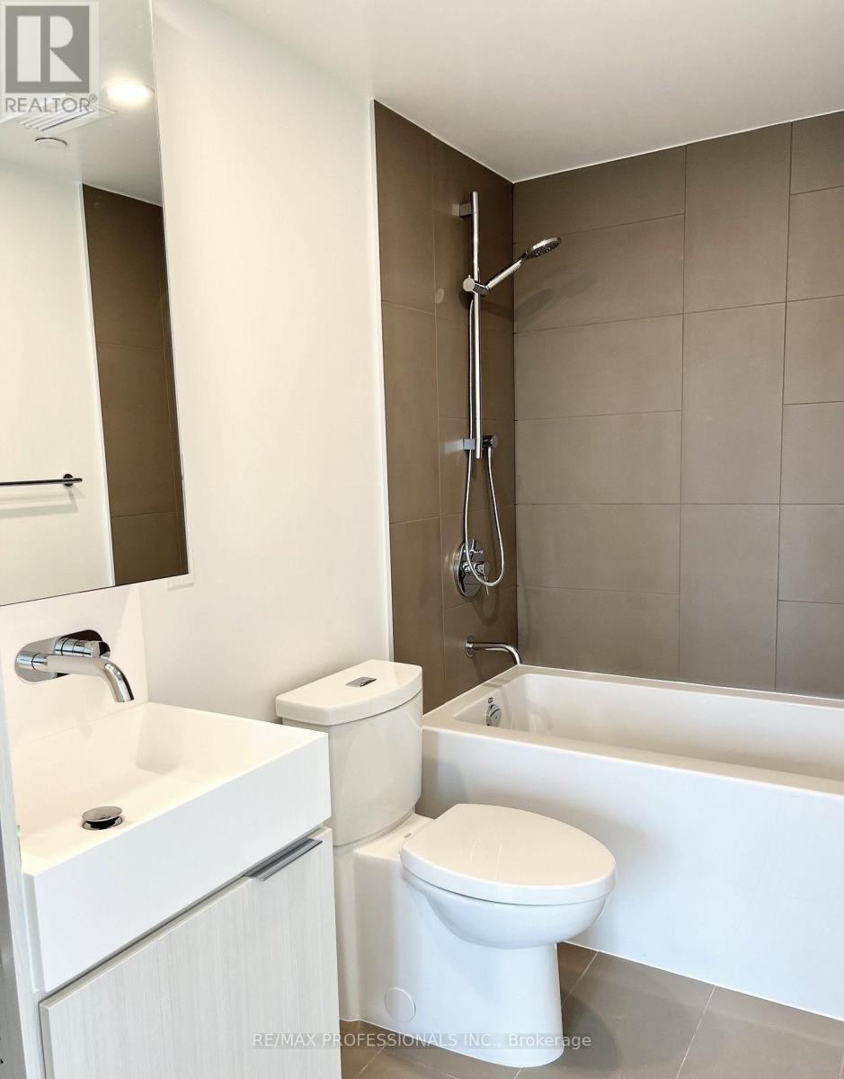 802 - 370 Martha Street, Burlington, Ontario  L7R 0G9 - Photo 21 - W12488874