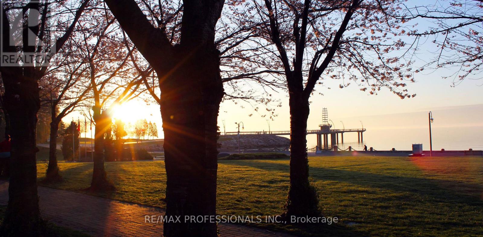 802 - 370 Martha Street, Burlington, Ontario  L7R 0G9 - Photo 37 - W12488874