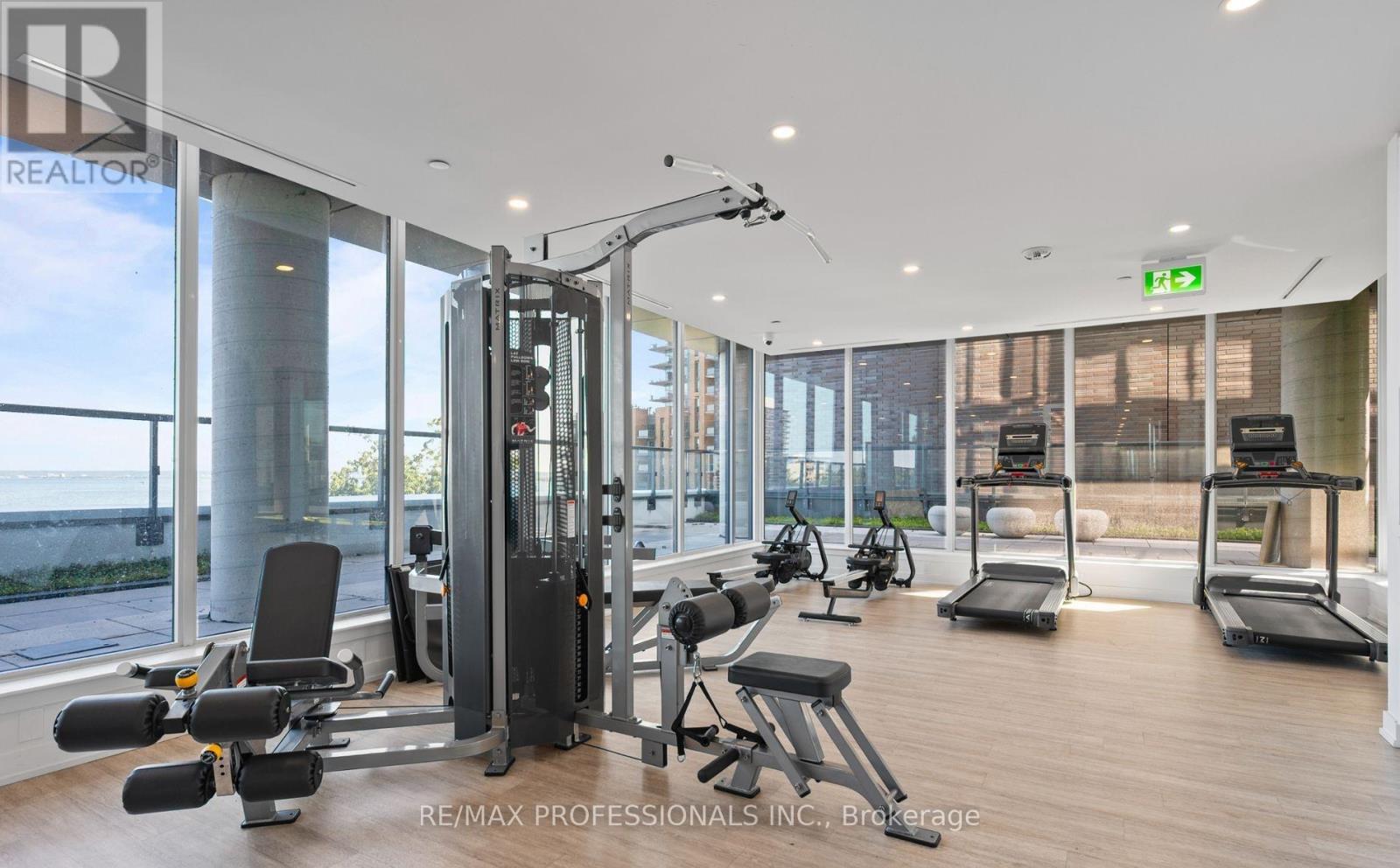 802 - 370 Martha Street, Burlington, Ontario  L7R 0G9 - Photo 44 - W12488874