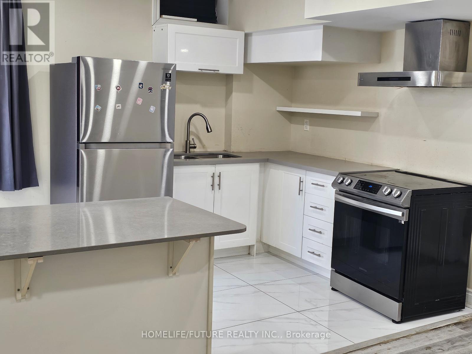 Bsmt - 36 Newhouse Boulevard, Caledon, Ontario  L7C 4A1 - Photo 8 - W12488884