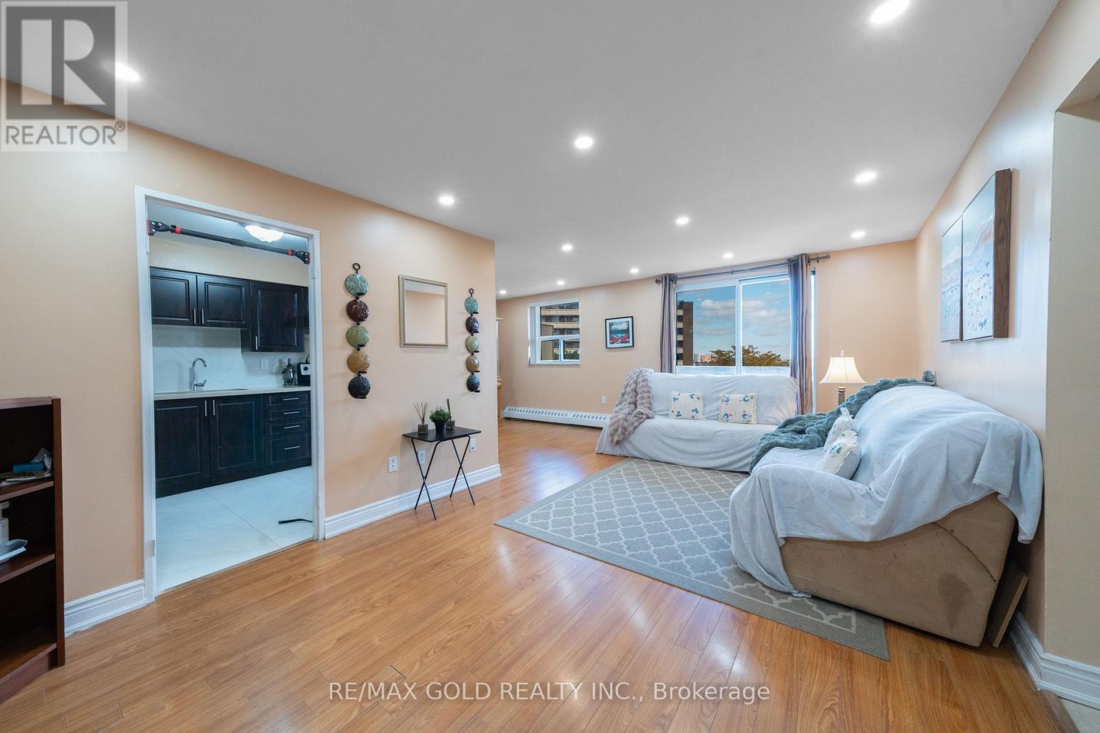 605 - 3555 Derry Road E, Mississauga, Ontario  L4T 1B2 - Photo 6 - W12488886