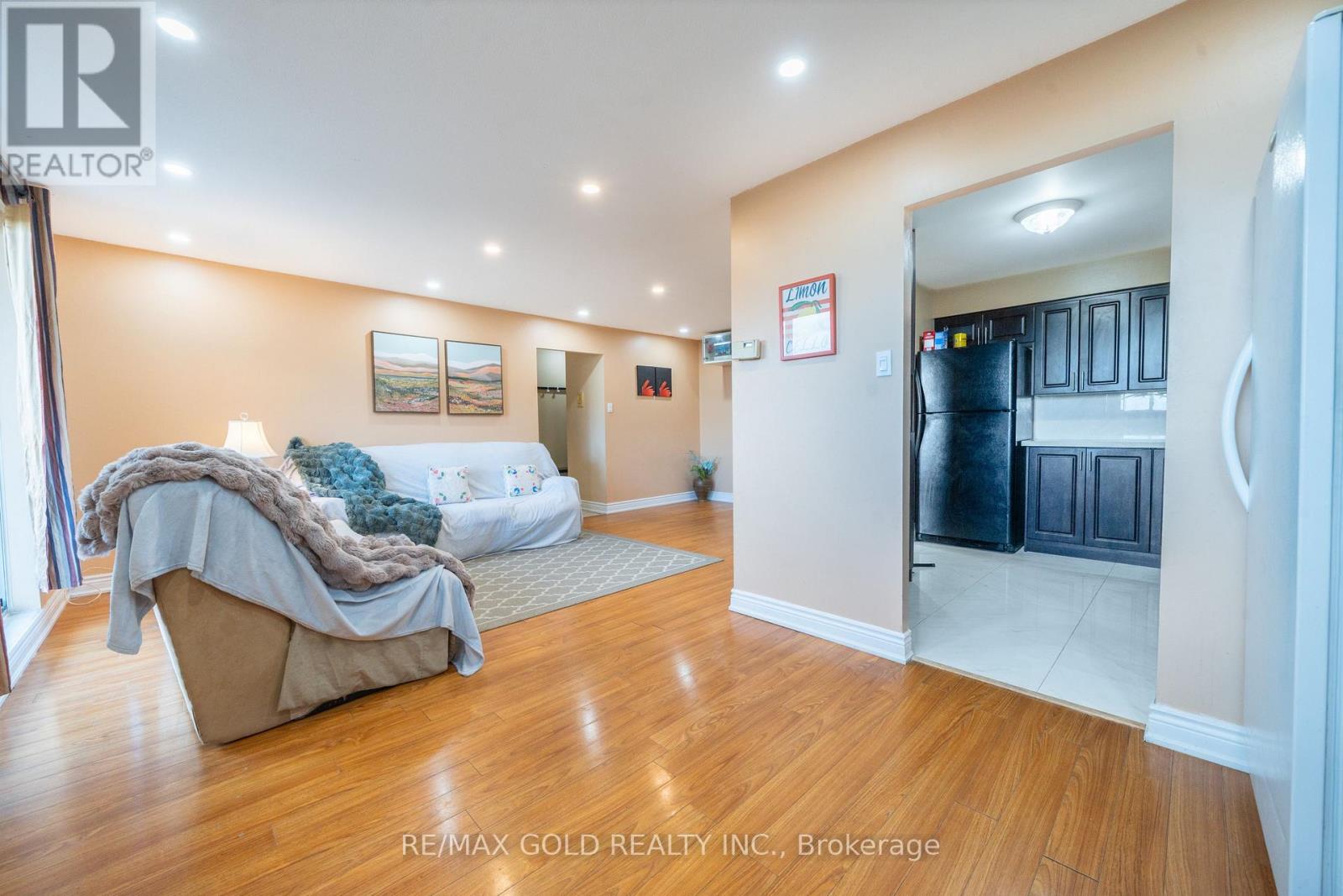 605 - 3555 Derry Road E, Mississauga, Ontario  L4T 1B2 - Photo 9 - W12488886