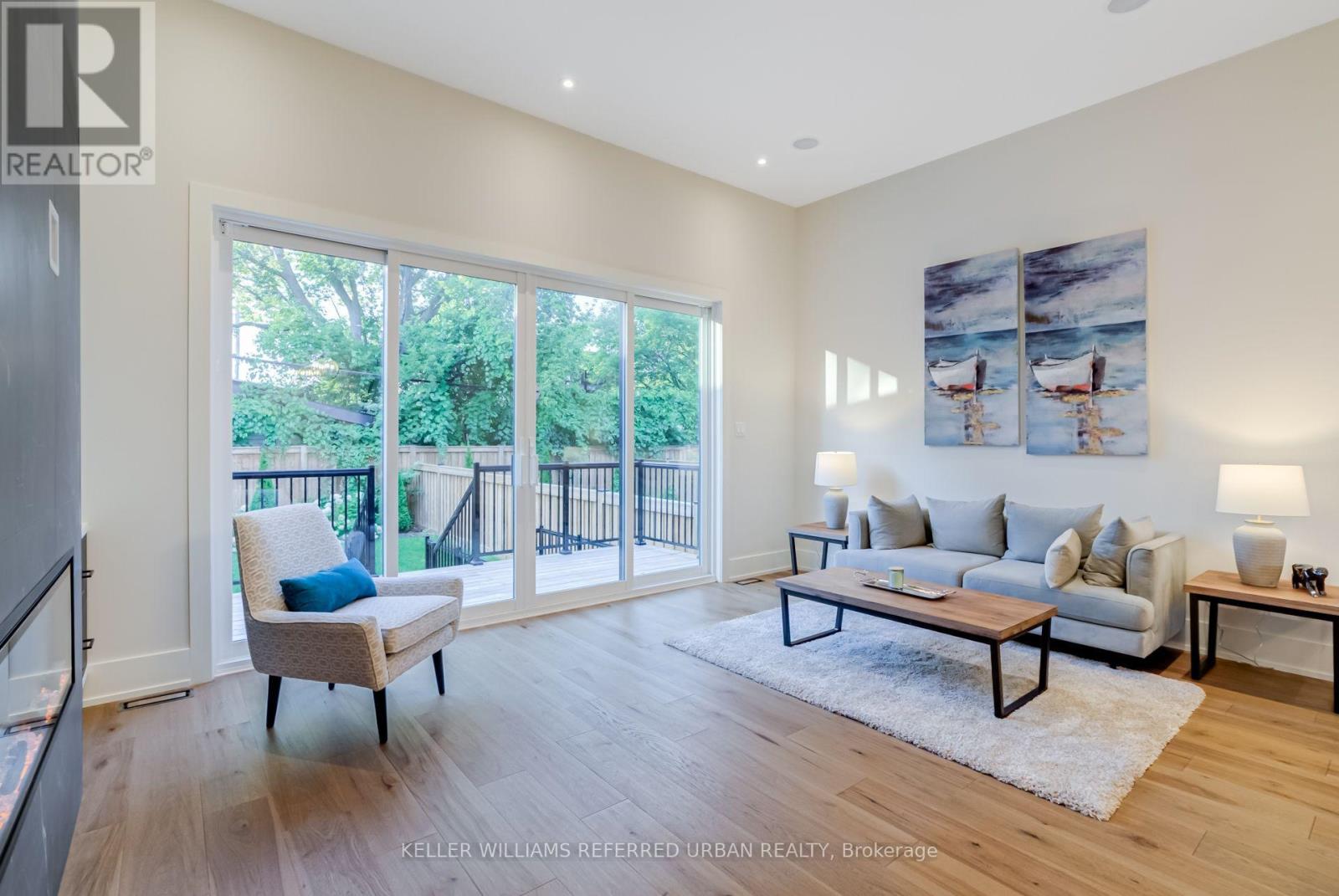 62 Ash Crescent, Toronto, Ontario  M8W 1E6 - Photo 14 - W12488896