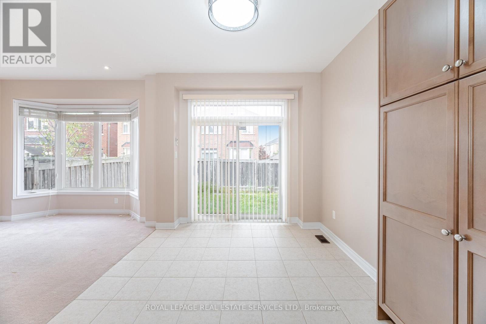 5499 Fudge Terrace, Mississauga, Ontario  L5M 0M9 - Photo 12 - W12488910