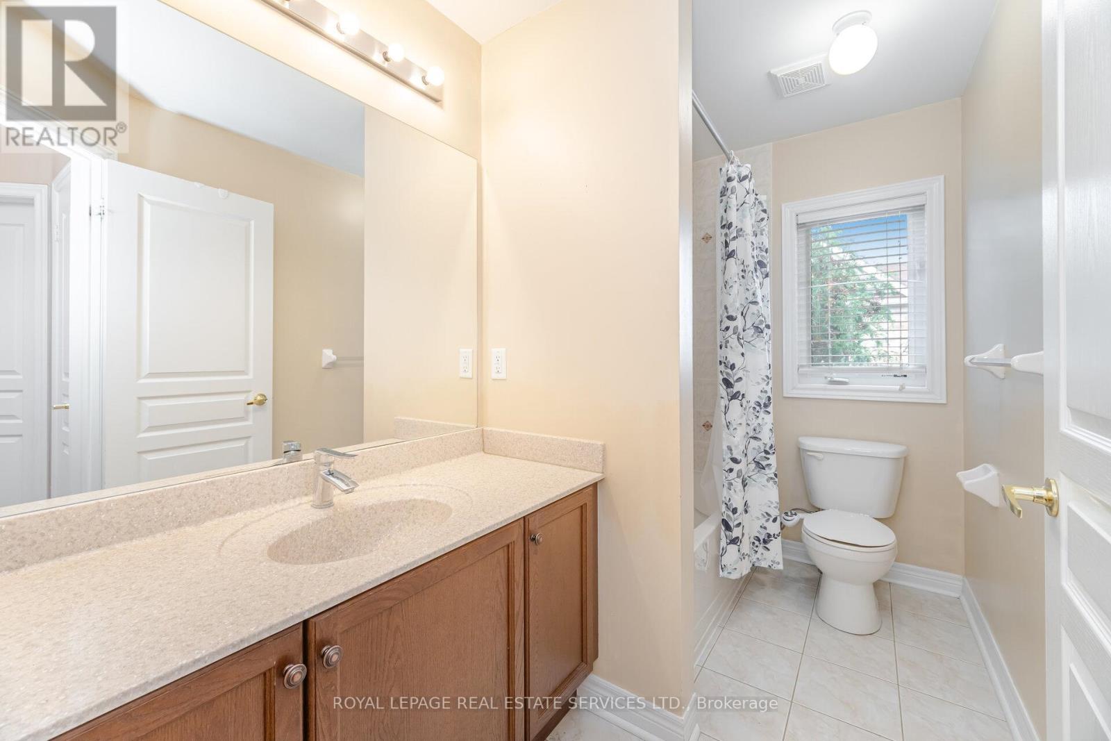 5499 Fudge Terrace, Mississauga, Ontario  L5M 0M9 - Photo 32 - W12488910