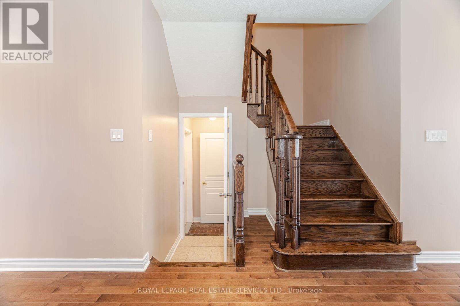 5499 Fudge Terrace, Mississauga, Ontario  L5M 0M9 - Photo 34 - W12488910