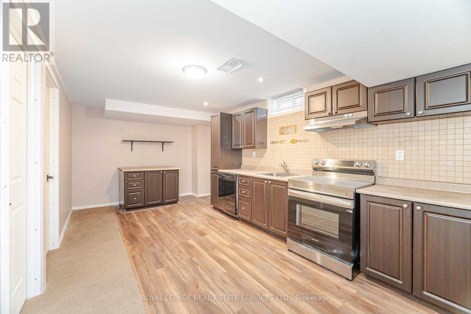 5499 Fudge Terrace, Mississauga, Ontario  L5M 0M9 - Photo 36 - W12488910