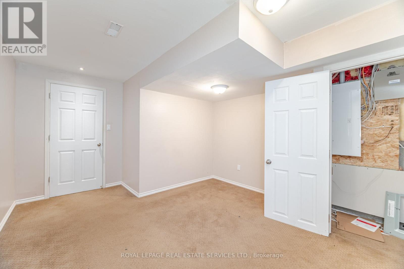 5499 Fudge Terrace, Mississauga, Ontario  L5M 0M9 - Photo 40 - W12488910