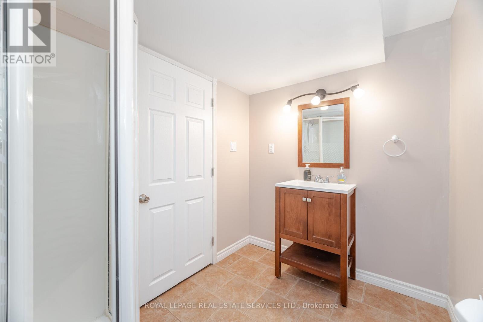 5499 Fudge Terrace, Mississauga, Ontario  L5M 0M9 - Photo 45 - W12488910