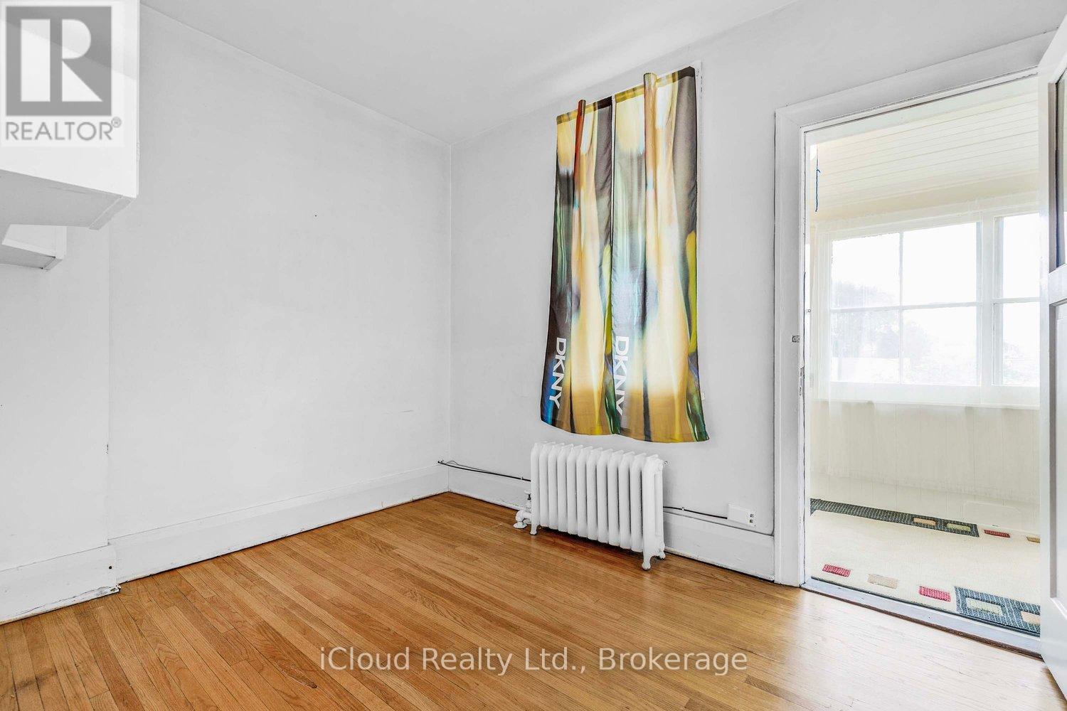 74* Glendale* Avenue, Toronto, Ontario  M6R 2T1 - Photo 19 - W12488914