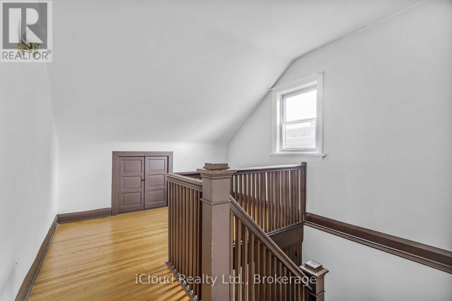 74* Glendale* Avenue, Toronto, Ontario  M6R 2T1 - Photo 26 - W12488914