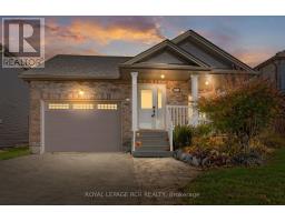 121 FLEMING WAY, Shelburne, Ontario
