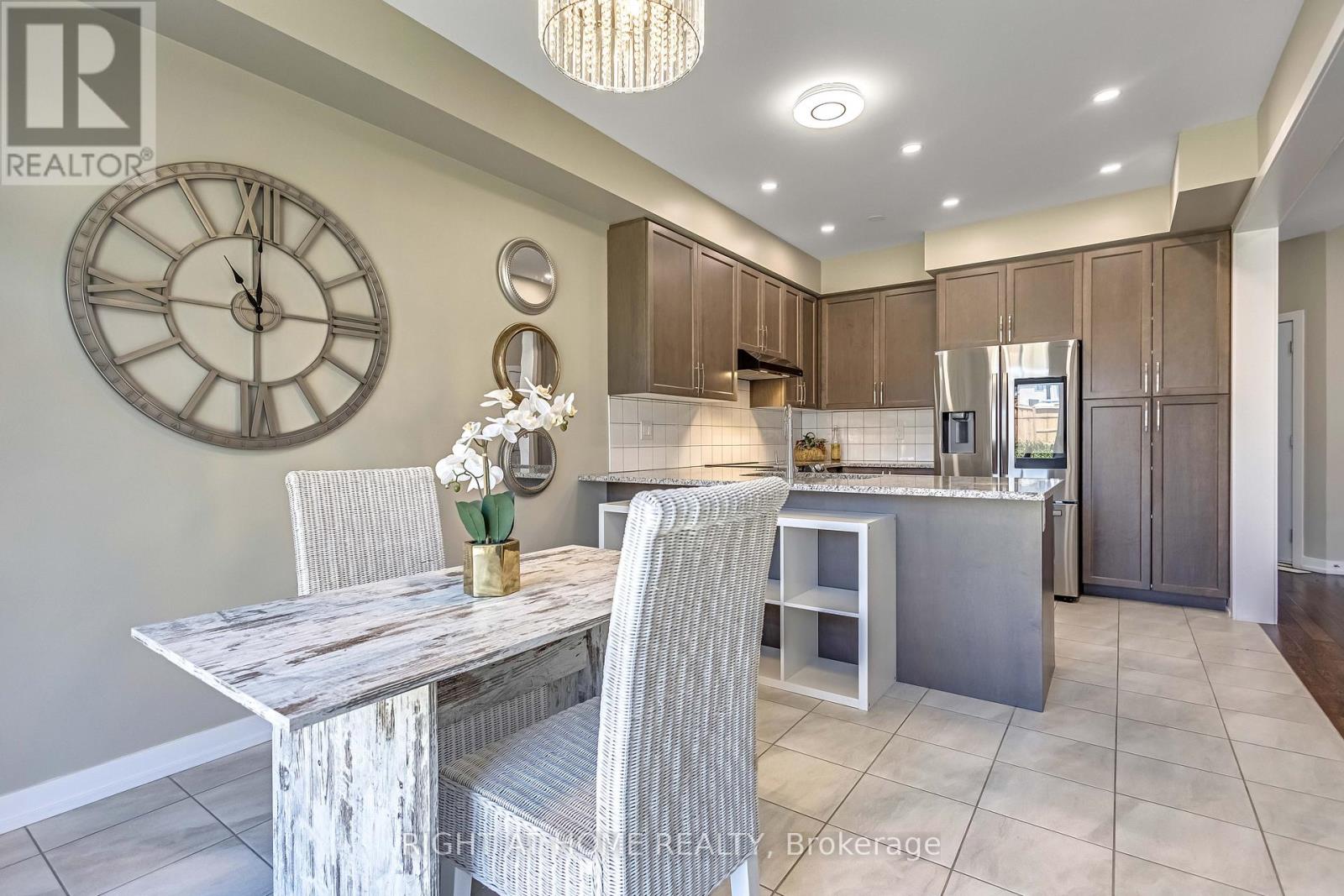 44 Santos Drive, Haldimand, Ontario  N3W 0H1 - Photo 13 - X12487784