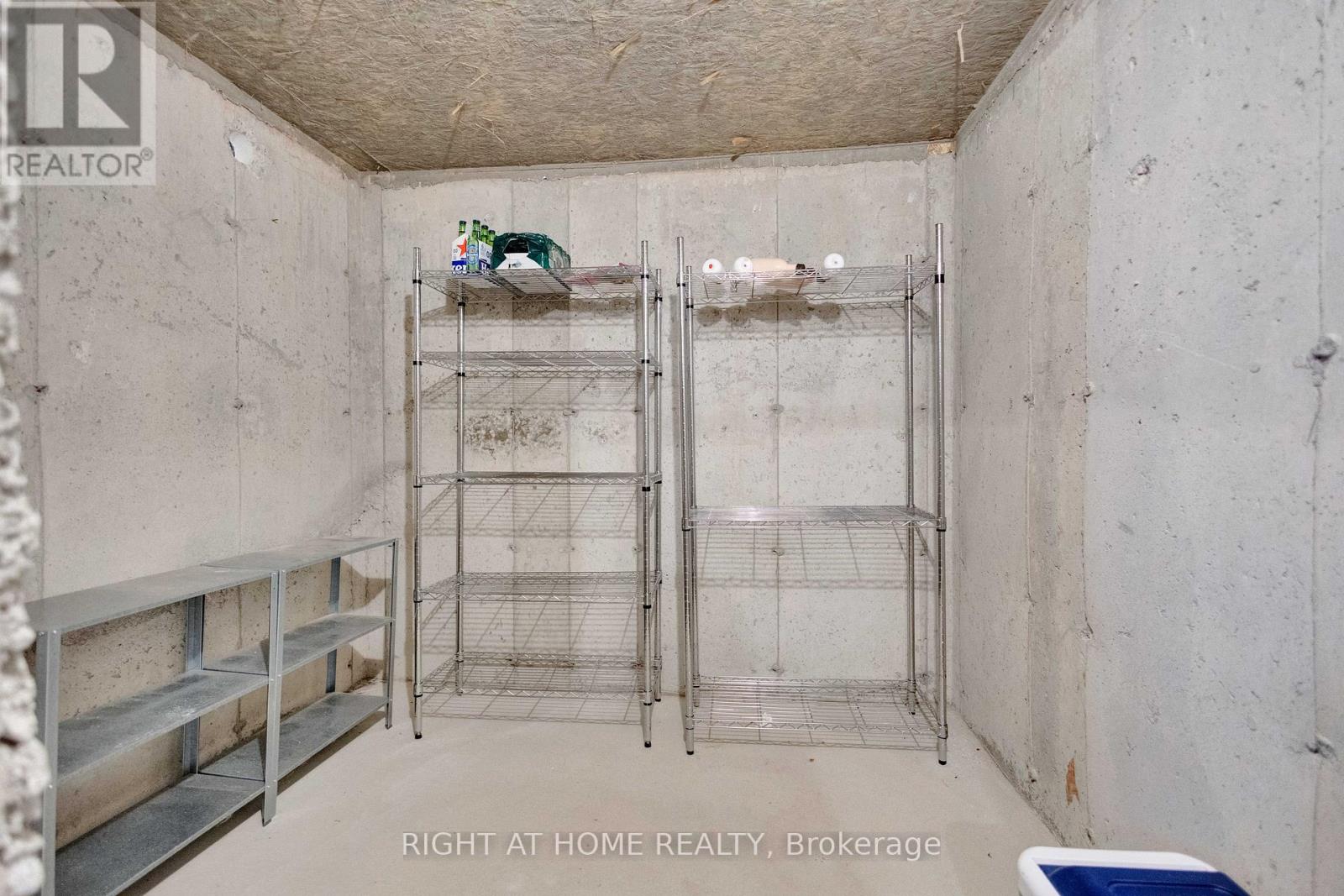 44 Santos Drive, Haldimand, Ontario  N3W 0H1 - Photo 32 - X12487784