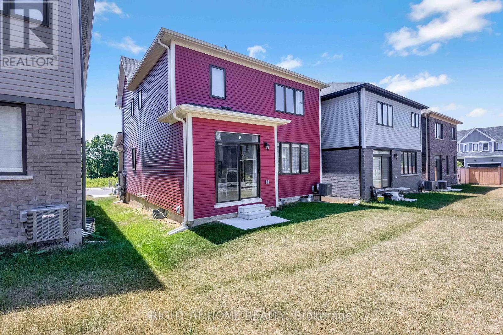 44 Santos Drive, Haldimand, Ontario  N3W 0H1 - Photo 34 - X12487784