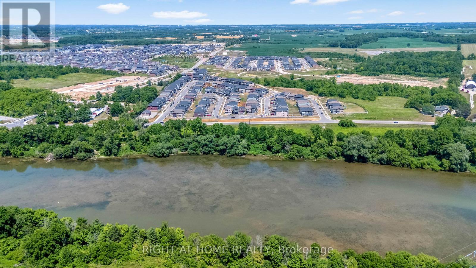 44 Santos Drive, Haldimand, Ontario  N3W 0H1 - Photo 39 - X12487784