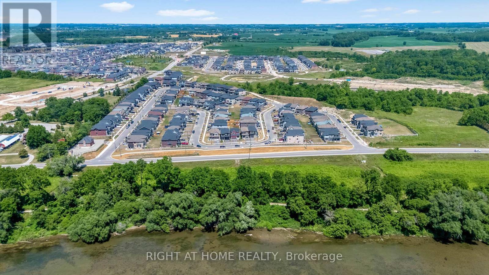 44 Santos Drive, Haldimand, Ontario  N3W 0H1 - Photo 41 - X12487784