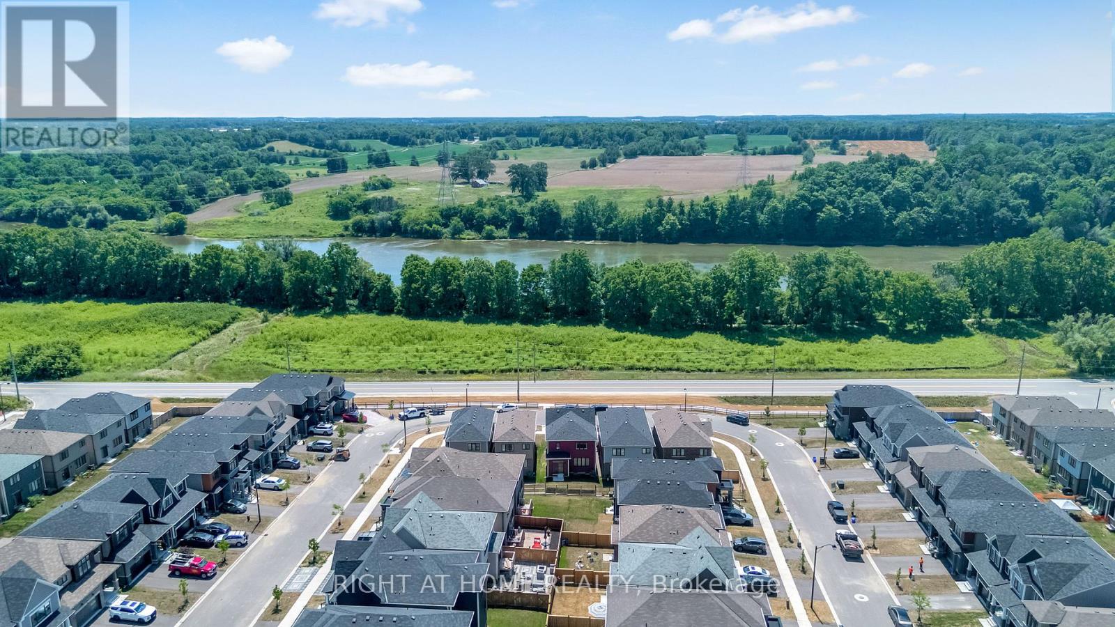 44 Santos Drive, Haldimand, Ontario  N3W 0H1 - Photo 44 - X12487784