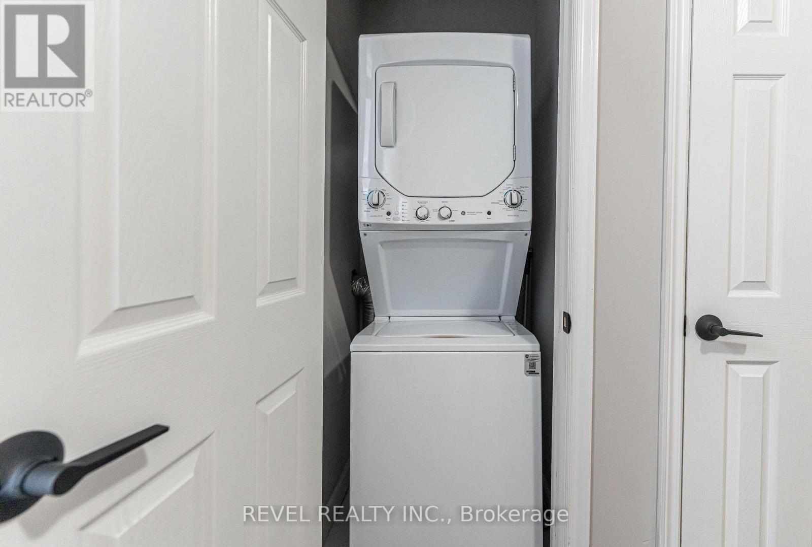 222 Kensington Avenue N, Hamilton, Ontario  L8L 7N7 - Photo 12 - X12487822