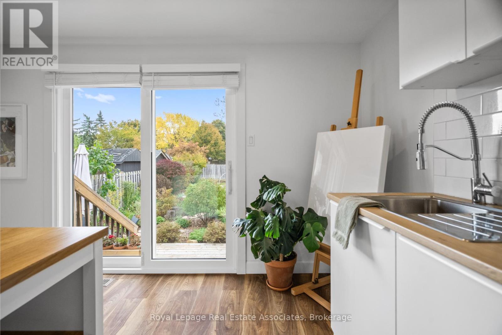 86 Queensdale Crescent, Guelph, Ontario  N1H 6W3 - Photo 27 - X12487892