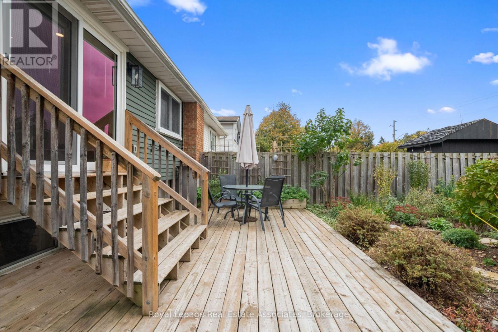 86 Queensdale Crescent, Guelph, Ontario  N1H 6W3 - Photo 41 - X12487892