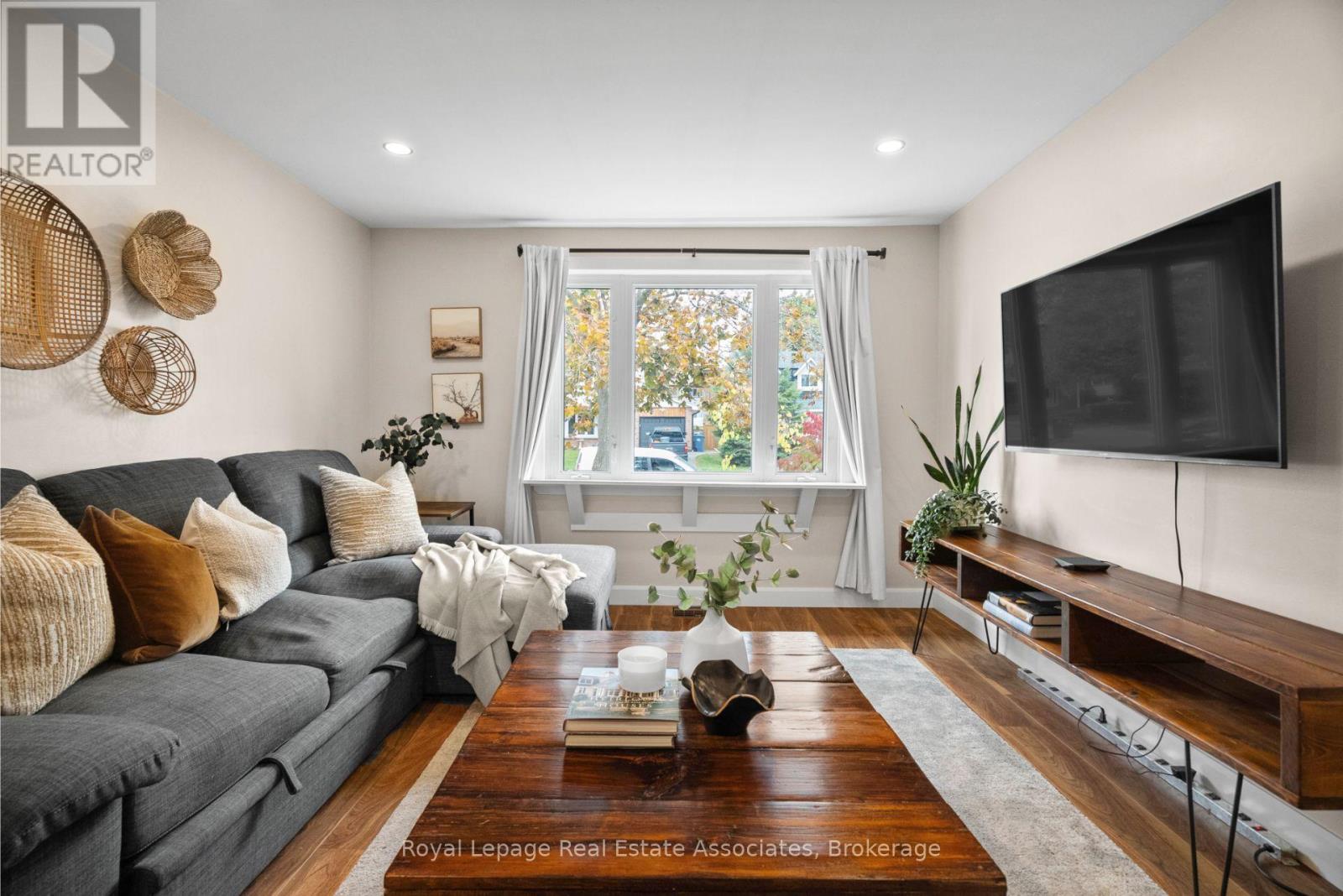 86 Queensdale Crescent, Guelph, Ontario  N1H 6W3 - Photo 6 - X12487892