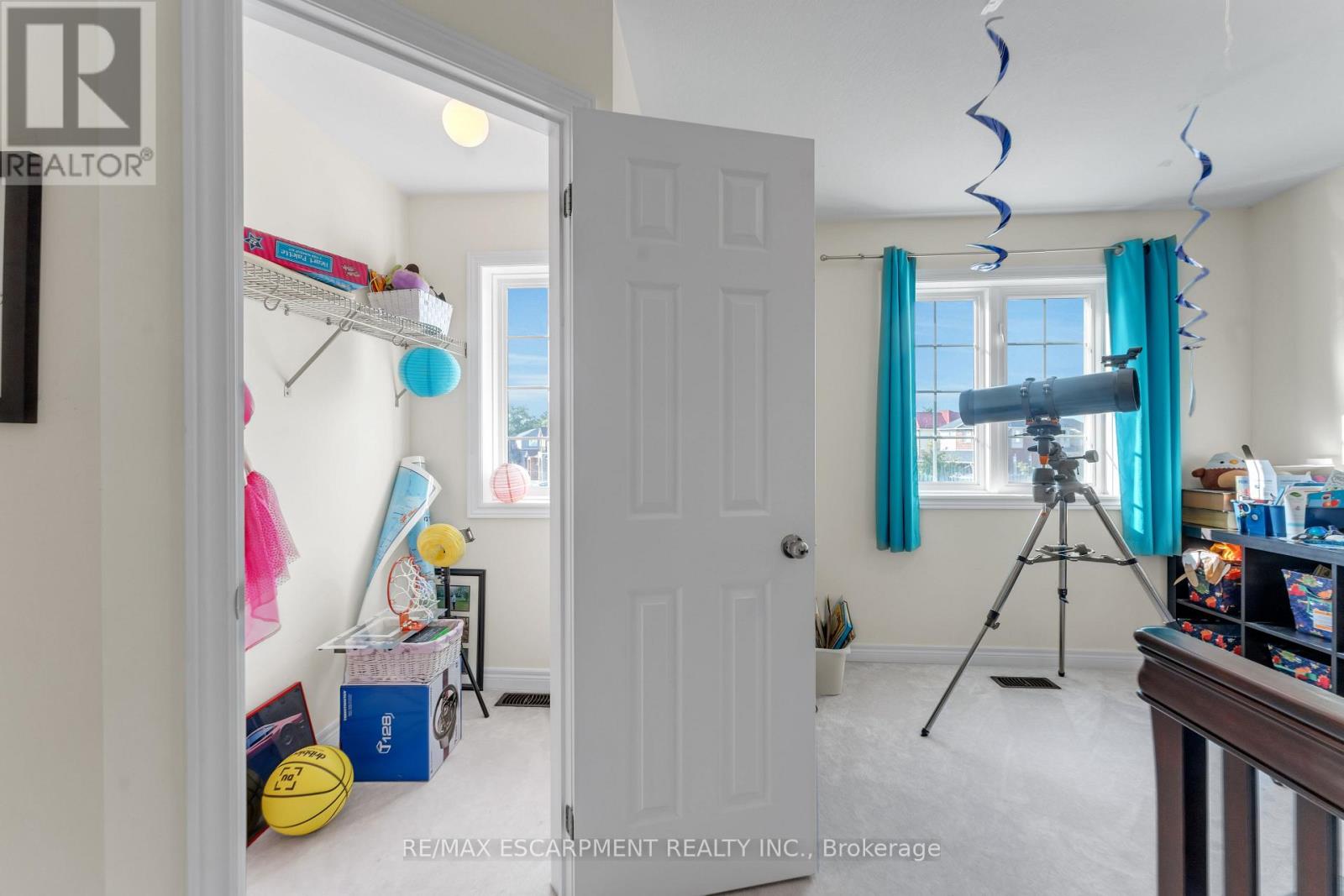 36 Connell Crescent, Hamilton, Ontario  L9C 0C8 - Photo 20 - X12487924