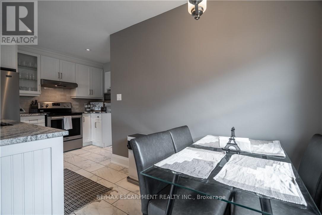 14 Milton Road, St. Catharines, Ontario  L2P 3E8 - Photo 16 - X12487934