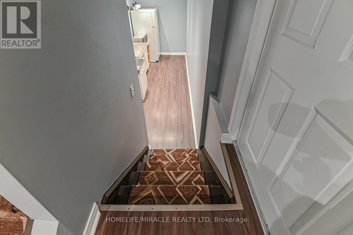 E-31 - 110 Activa Avenue, Kitchener, Ontario  N2E 4K4 - Photo 4 - X12487944