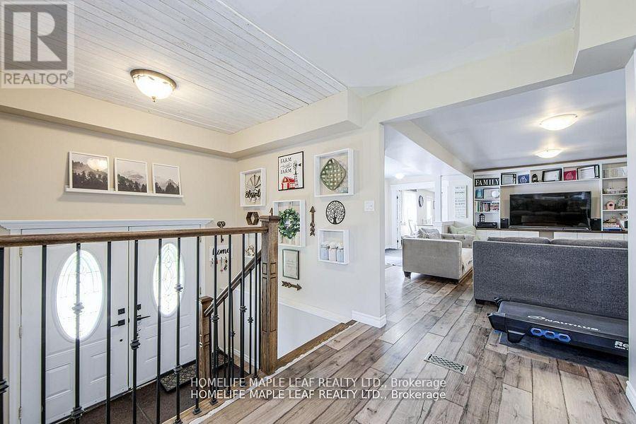 64149 County Road 3, East Garafraxa, Ontario  L9W 7J4 - Photo 8 - X12487972