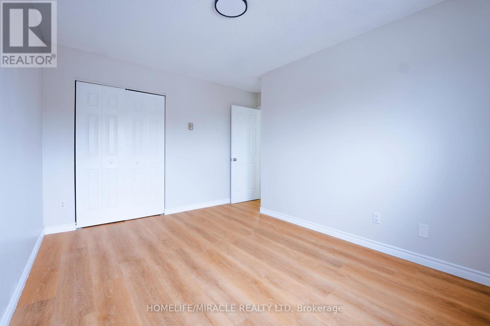 1728 Mckeown Avenue, North Bay, Ontario  P1B 7N3 - Photo 11 - X12487986