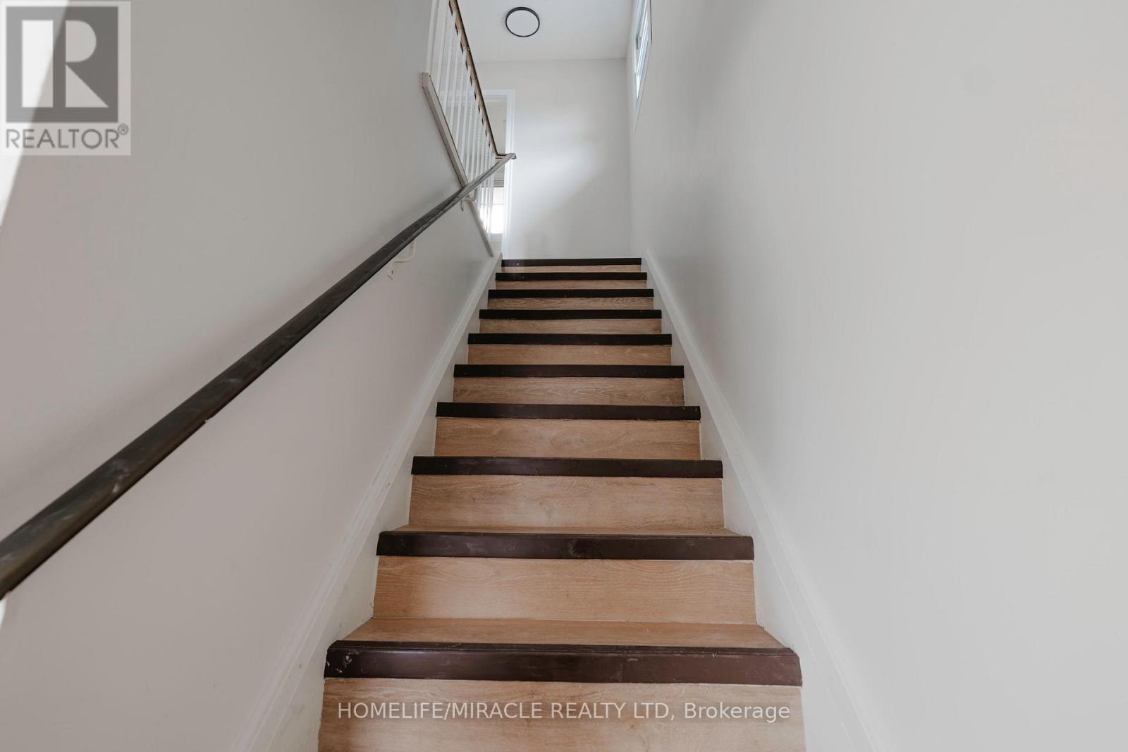 1728 Mckeown Avenue, North Bay, Ontario  P1B 7N3 - Photo 15 - X12487986