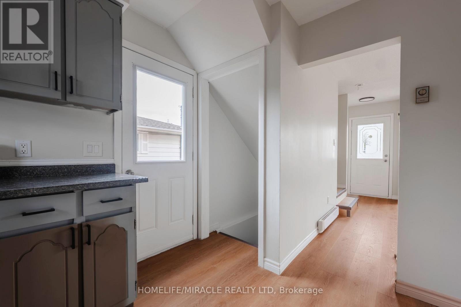 1728 Mckeown Avenue, North Bay, Ontario  P1B 7N3 - Photo 29 - X12487986