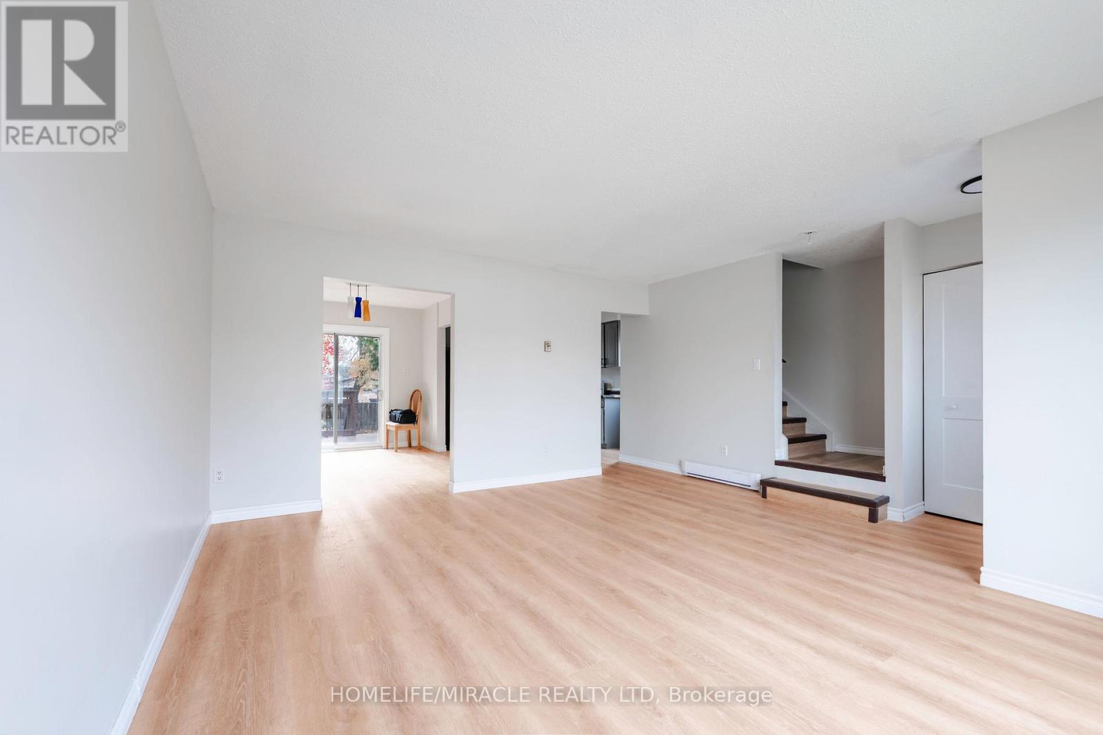 1728 Mckeown Avenue, North Bay, Ontario  P1B 7N3 - Photo 43 - X12487986