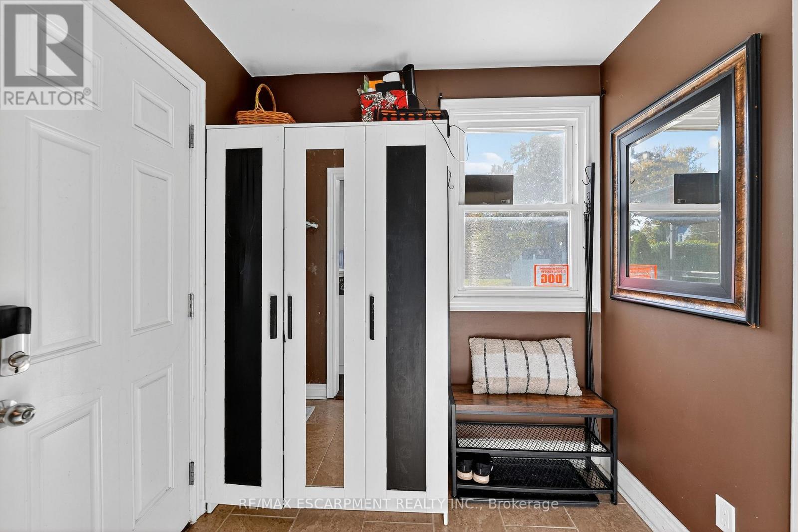 261 Gilmore Road, Fort Erie, Ontario  L2A 2M6 - Photo 12 - X12488106