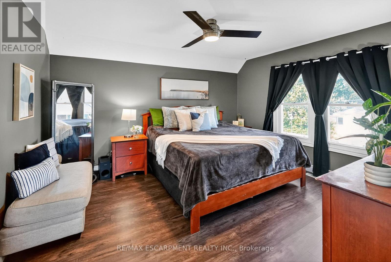 261 Gilmore Road, Fort Erie, Ontario  L2A 2M6 - Photo 18 - X12488106