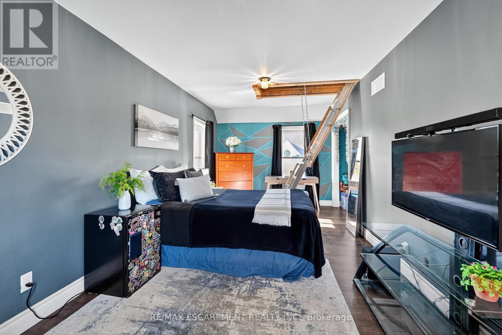 261 Gilmore Road, Fort Erie, Ontario  L2A 2M6 - Photo 22 - X12488106