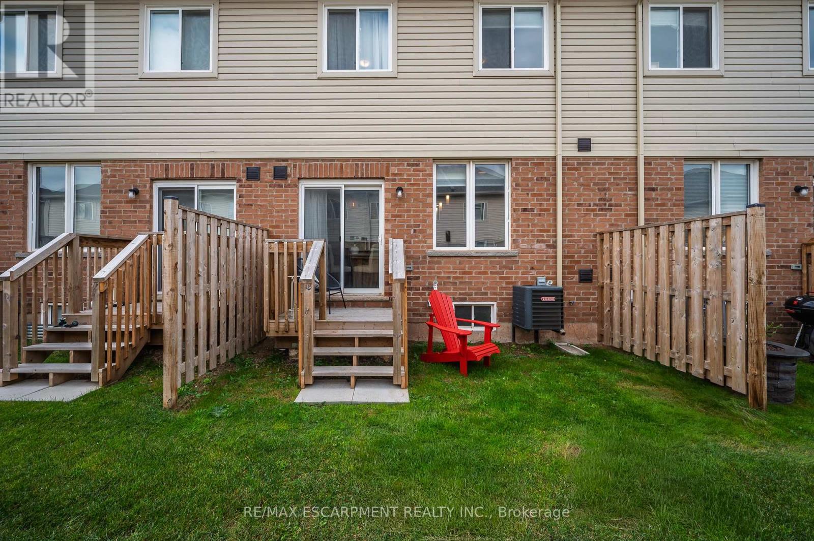 17 Arietta Lane, Hamilton, Ontario  L8E 0K7 - Photo 26 - X12488142