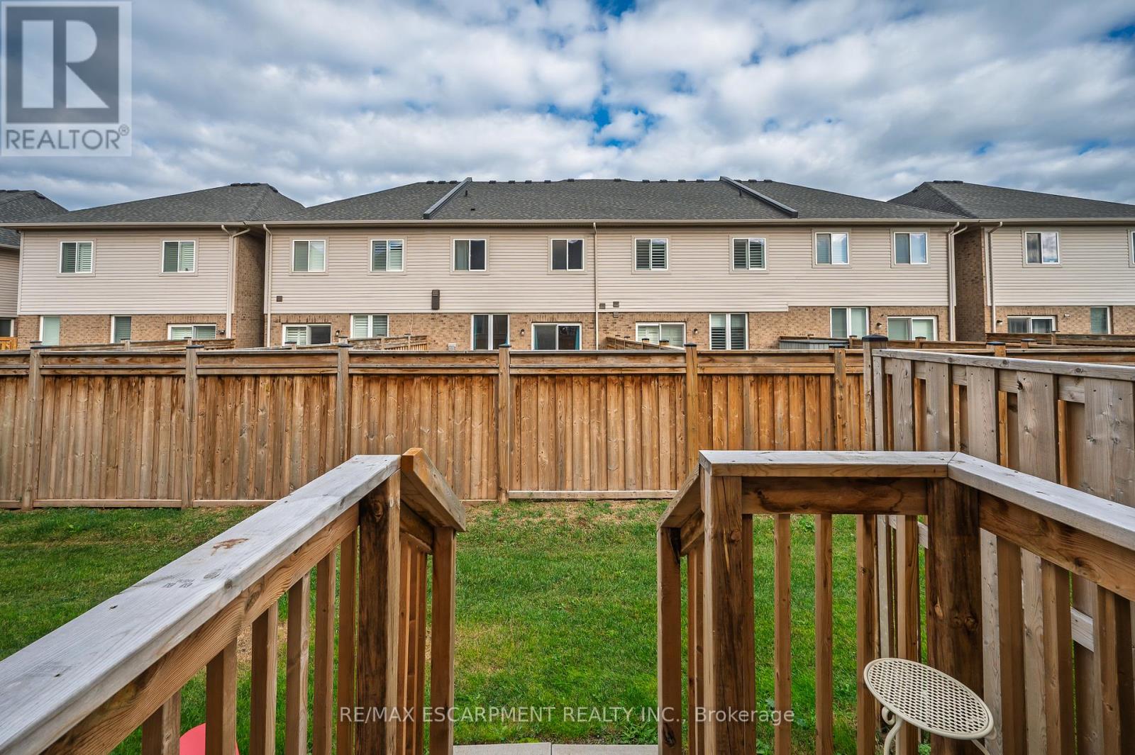 17 Arietta Lane, Hamilton, Ontario  L8E 0K7 - Photo 28 - X12488142