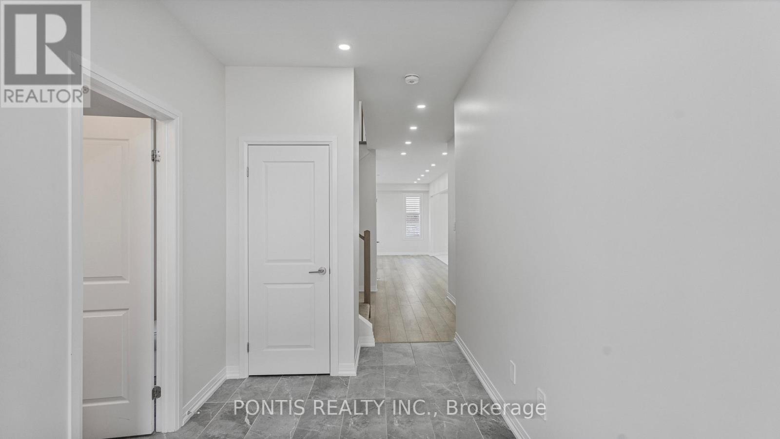 1 Brewis Street, Brant, Ontario  N3L 0L2 - Photo 8 - X12488224