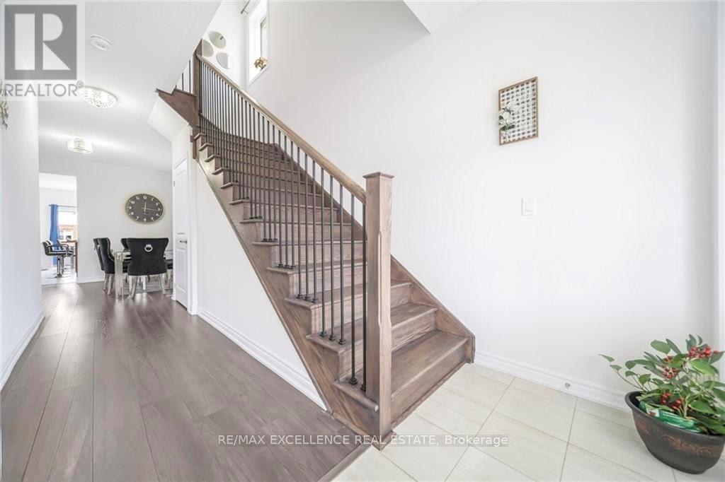 44 Cottonwood Crescent, Welland, Ontario  L3B 0J4 - Photo 10 - X12488234