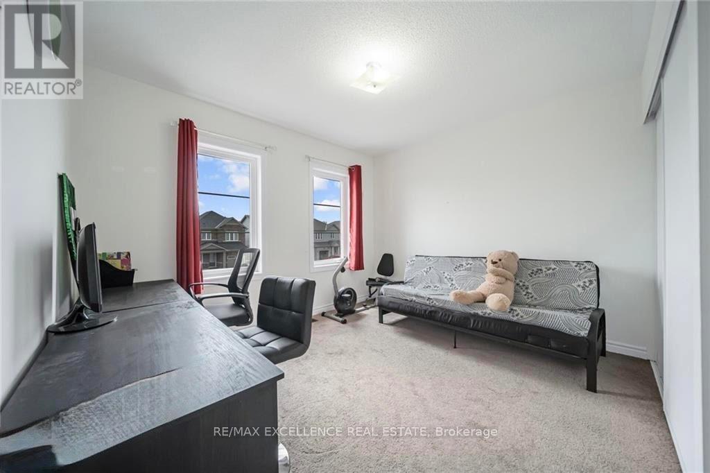 44 Cottonwood Crescent, Welland, Ontario  L3B 0J4 - Photo 24 - X12488234