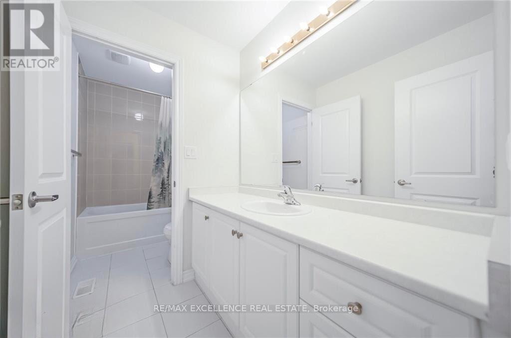 44 Cottonwood Crescent, Welland, Ontario  L3B 0J4 - Photo 26 - X12488234