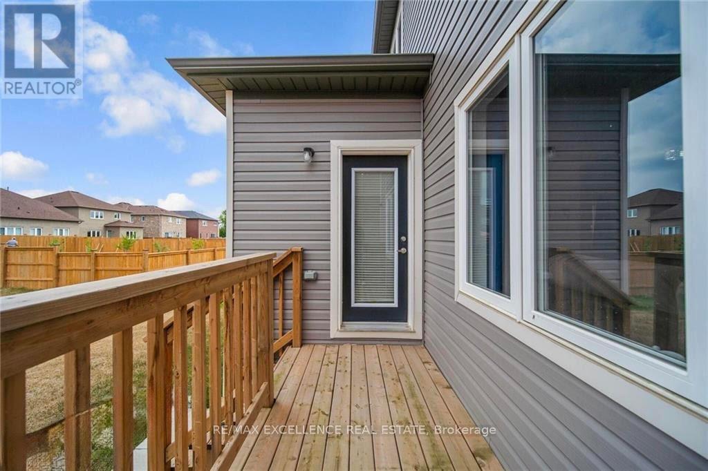 44 Cottonwood Crescent, Welland, Ontario  L3B 0J4 - Photo 35 - X12488234