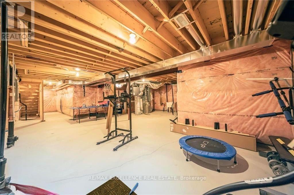 44 Cottonwood Crescent, Welland, Ontario  L3B 0J4 - Photo 37 - X12488234