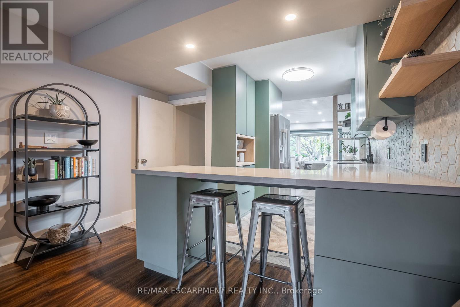 128 East 17th Street, Hamilton, Ontario  L9A 4M5 - Photo 13 - X12488244