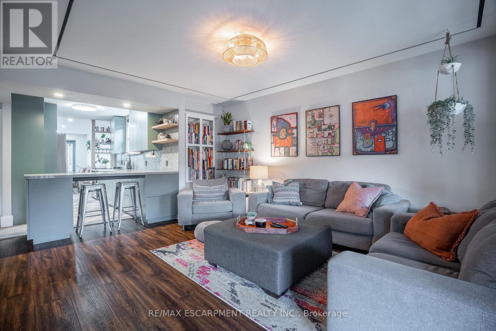 128 East 17th Street, Hamilton, Ontario  L9A 4M5 - Photo 15 - X12488244