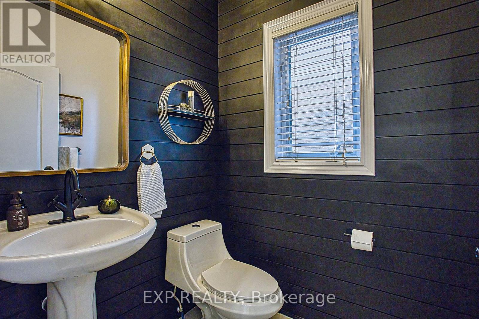 265 Montreal Circle, Hamilton, Ontario  L8E 0C6 - Photo 10 - X12488260