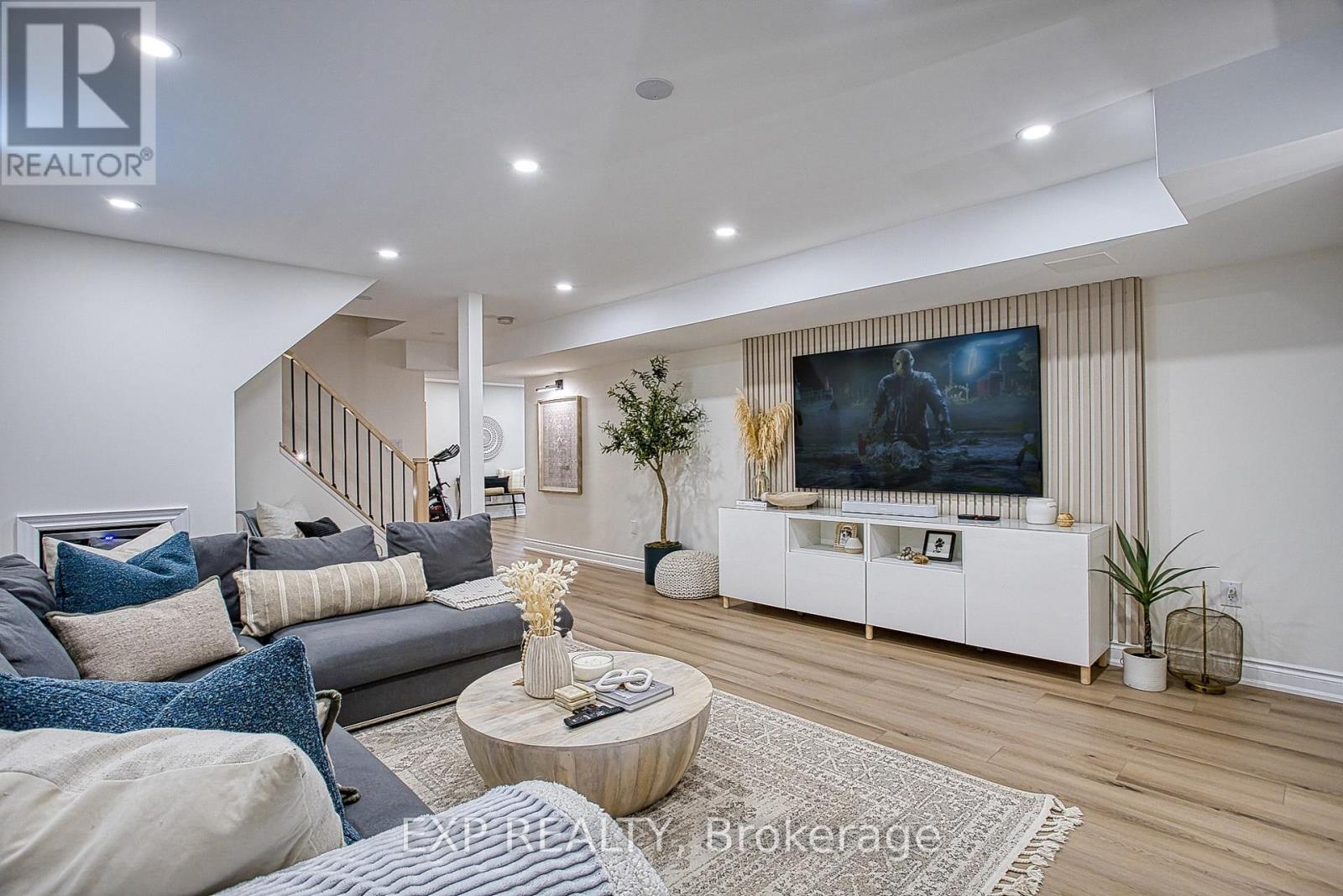 265 Montreal Circle, Hamilton, Ontario  L8E 0C6 - Photo 30 - X12488260