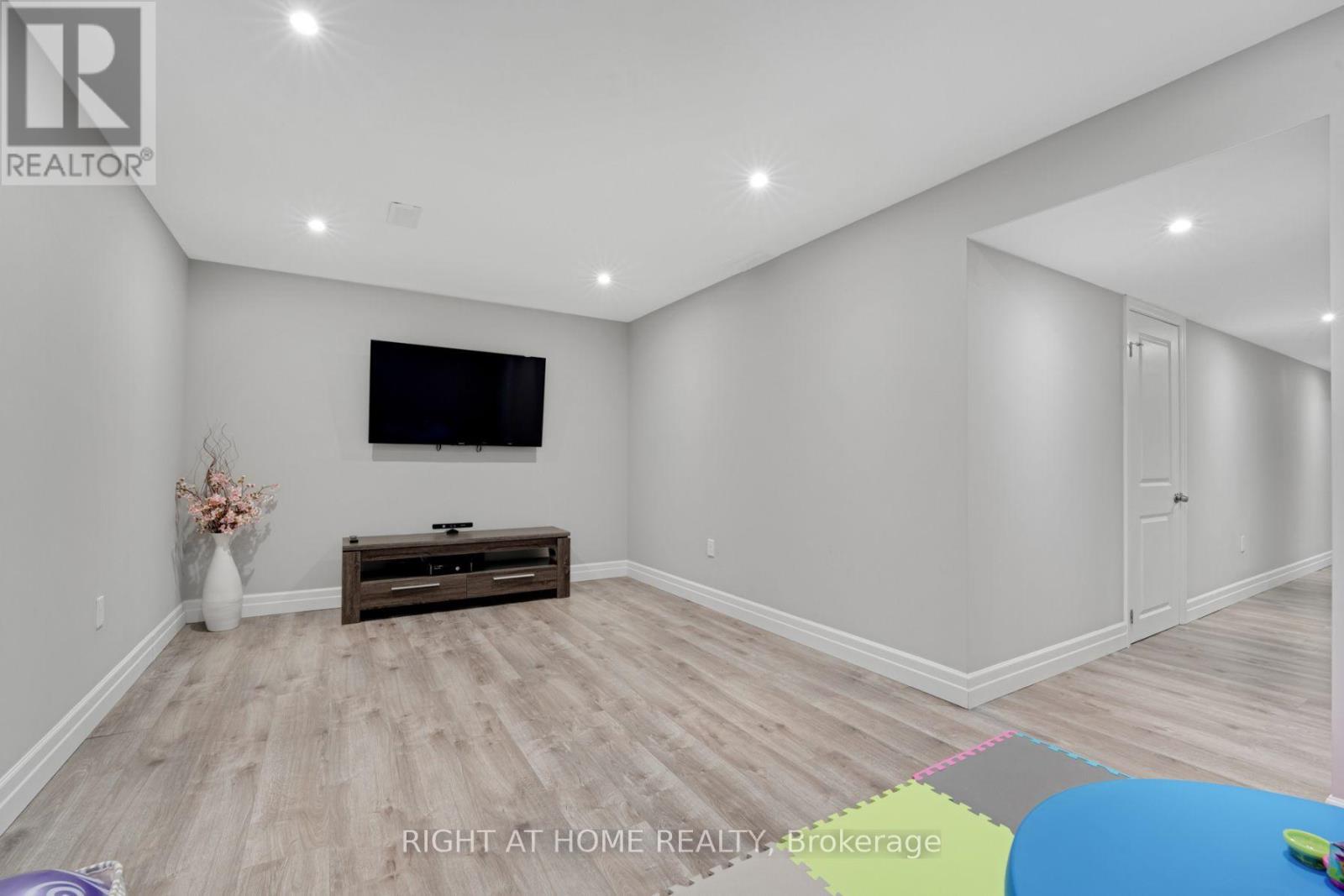 63 Grand Flats Trail, Kitchener, Ontario  N2A 0J8 - Photo 35 - X12488262